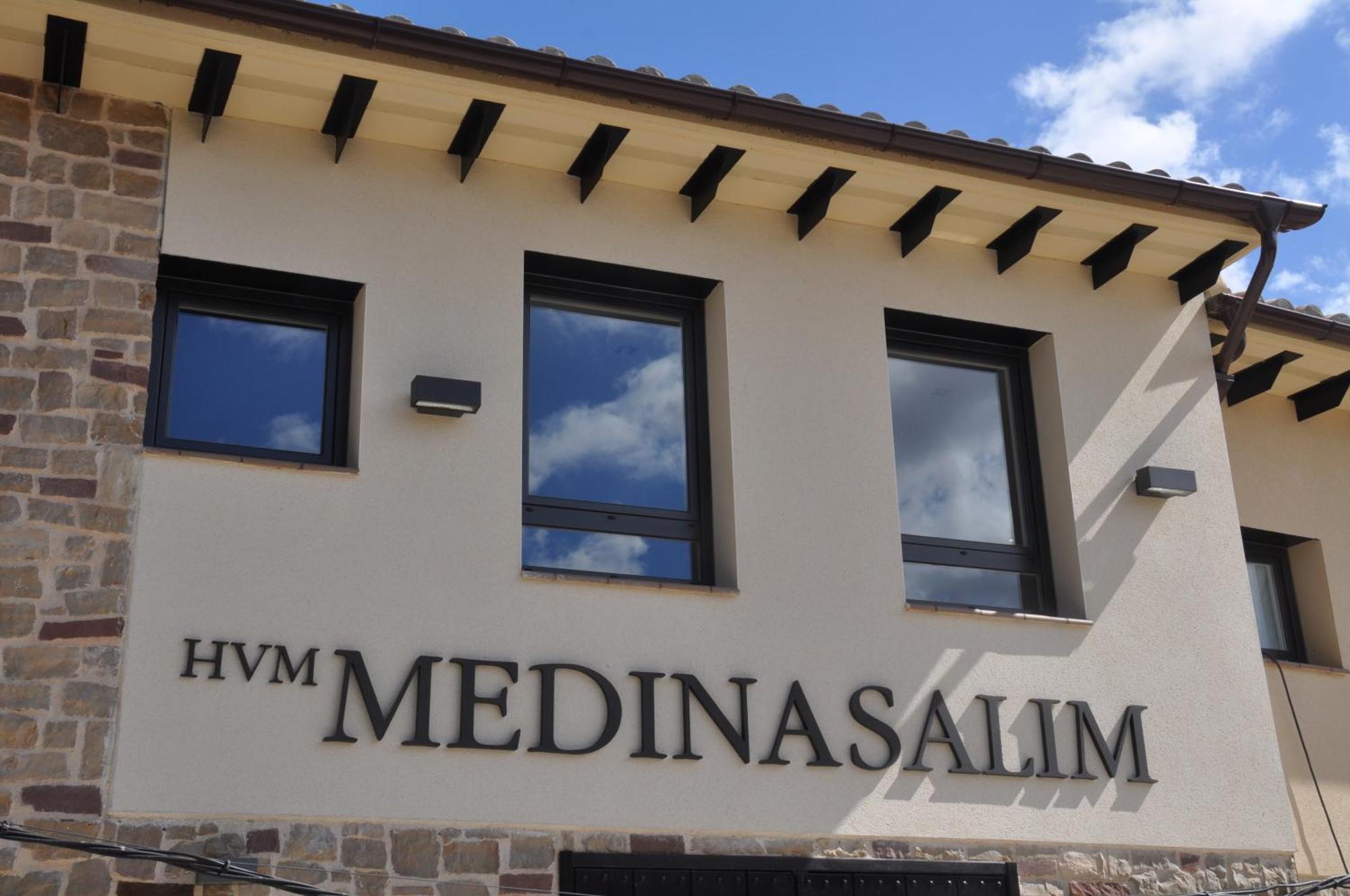 Hotel Medinasalim メディナセリ エクステリア 写真